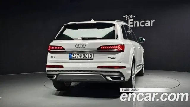 Audi Q7 2023 thumb 8