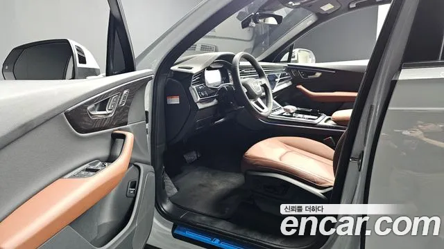 Audi Q7 2023 thumb 7