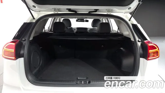 Kia EV 2021 thumb 6