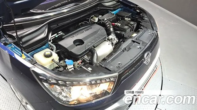 KGM Tivoli Air 2017 thumb 12
