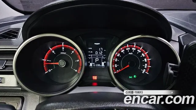 KGM Tivoli Air 2017 thumb 2