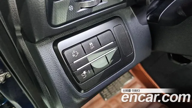 KGM Tivoli Air 2017 thumb 11