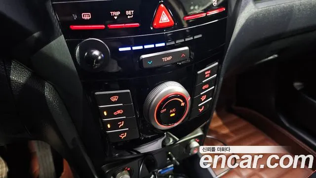 KGM Tivoli Air 2017 thumb 8