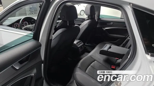 Audi A6 2021 thumb 5