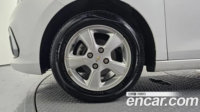 Chevrolet Spark 2016 thumb 9