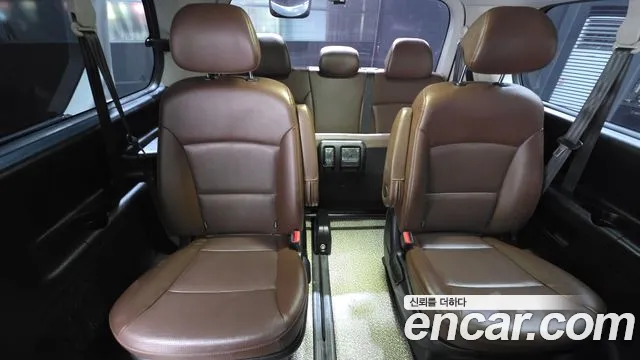 Hyundai Staria 2018 thumb 10