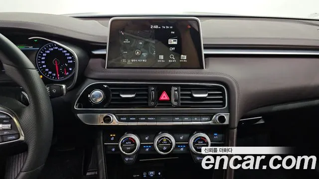 Genesis G70 2019 thumb 12