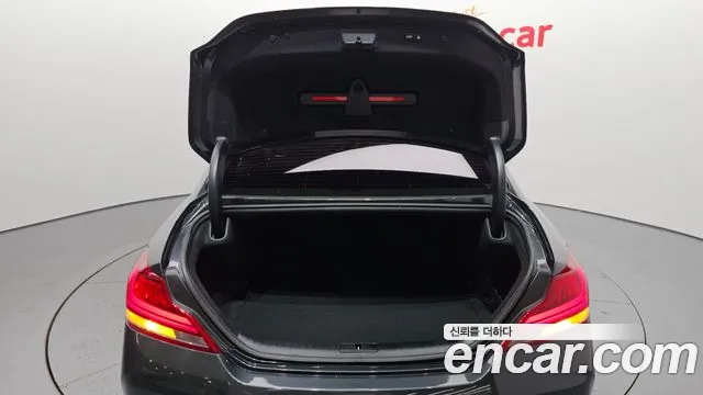 Genesis G70 2019 thumb 10