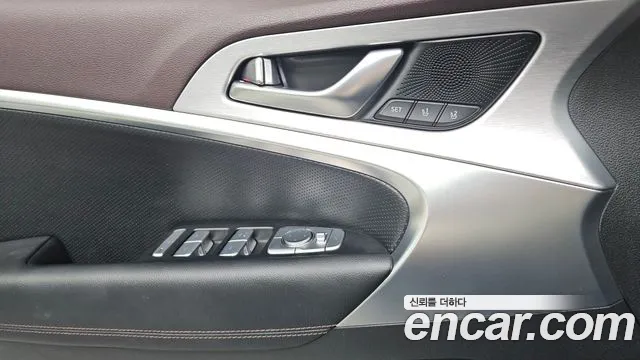 Genesis G70 2019 thumb 5