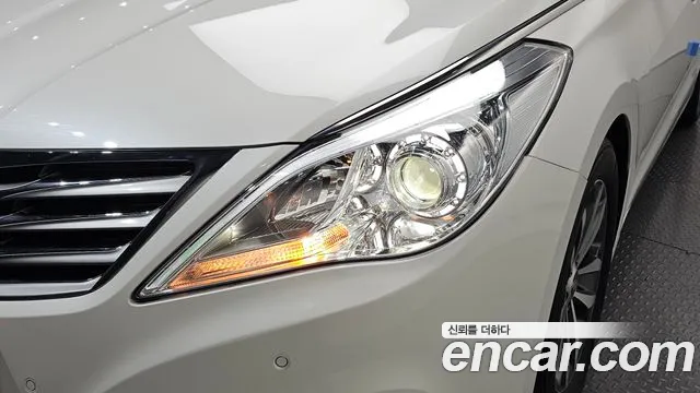 Hyundai Grandeur 2012 thumb 8