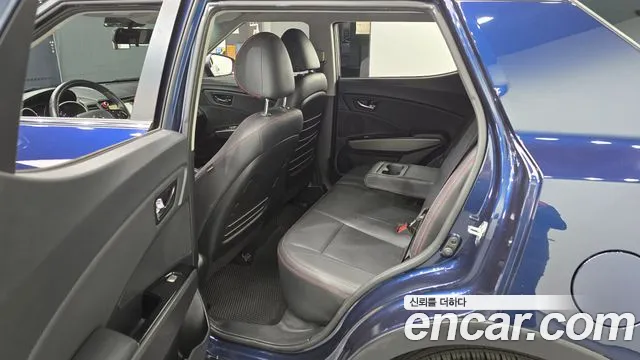 KGM Tivoli Air 2017 thumb 11