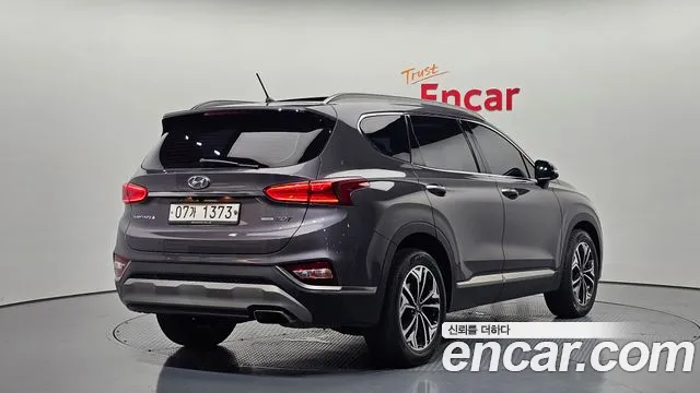 Hyundai Santa Fe 2018 thumb 7