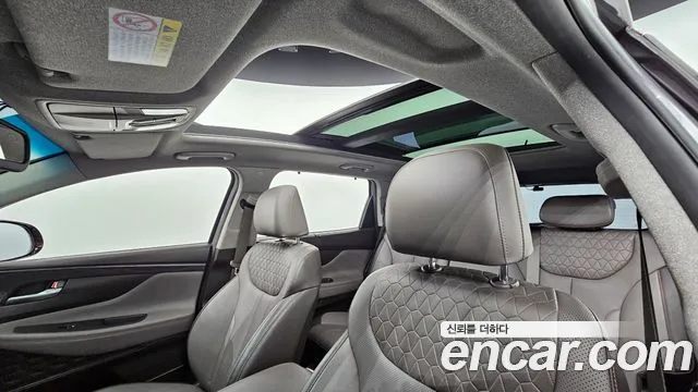 Hyundai Santa Fe 2018 thumb 5