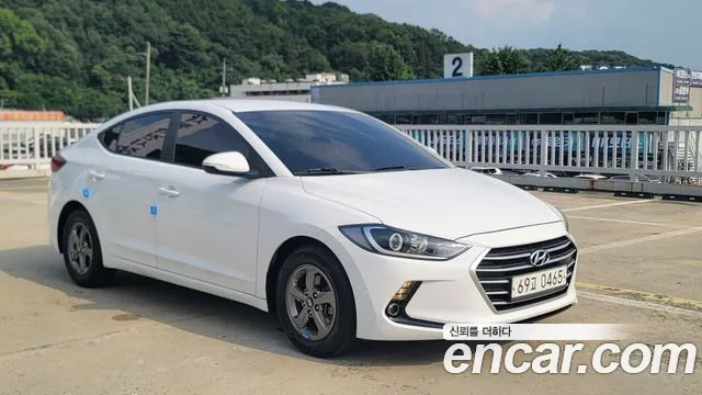 Hyundai AD 2016 thumb 9