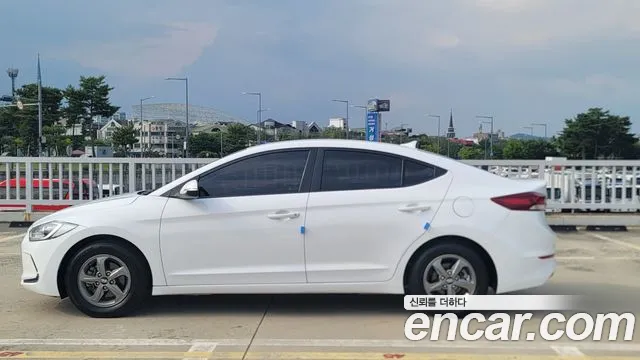 Hyundai AD 2016 thumb 2