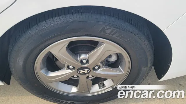 Hyundai AD 2016 thumb 3