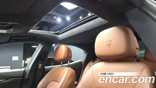 Maserati Ghibli 2014 thumb 7
