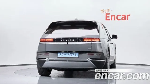 Hyundai Ioniq5 2022 thumb 2