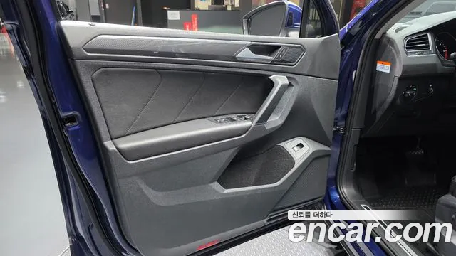 Volkswagen Tiguan 2018 thumb 7