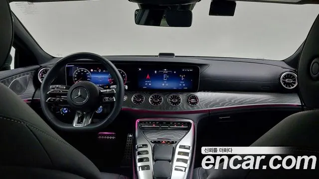 Mercedes-Benz AMG GT 2025 thumb 3