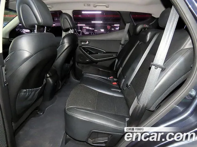 Hyundai Санта Фе 2012 thumb 10