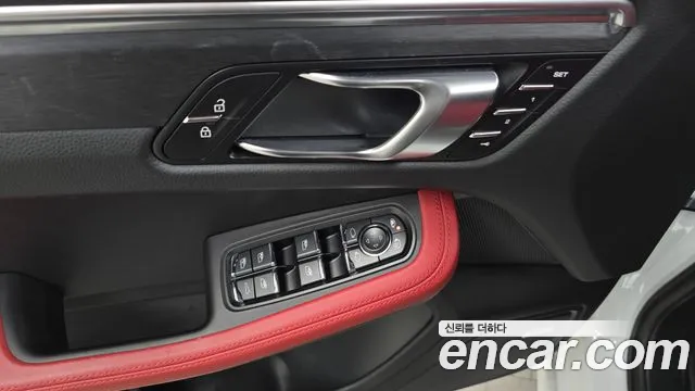 Porsche Macan 2020 thumb 5