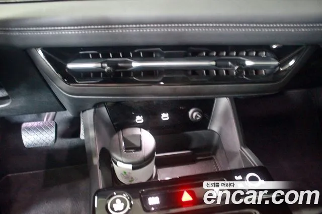 Audi A6 e-tron 2025 thumb 12
