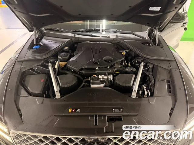 Genesis G80 2022 thumb 2