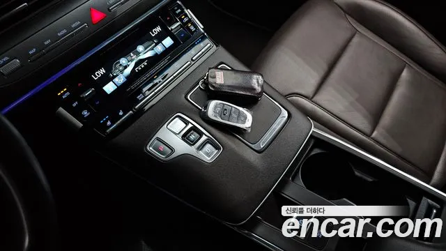 Hyundai Grandeur 2021 thumb 2