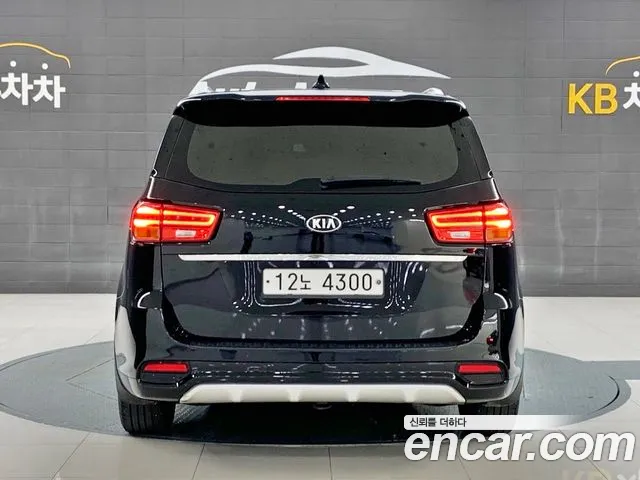 Kia Carnival 2019 thumb 6