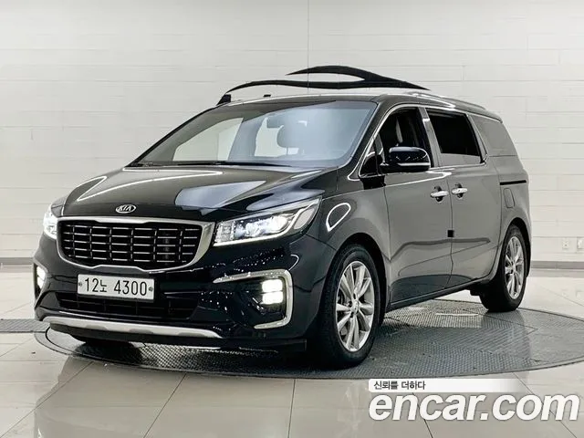 Kia Carnival 2019 thumb 10