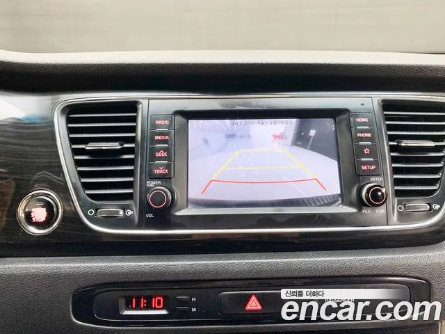 Kia Carnival 2019 thumb 3