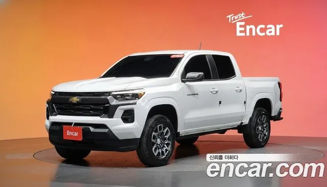 Chevrolet Colorado 2023 thumb 3
