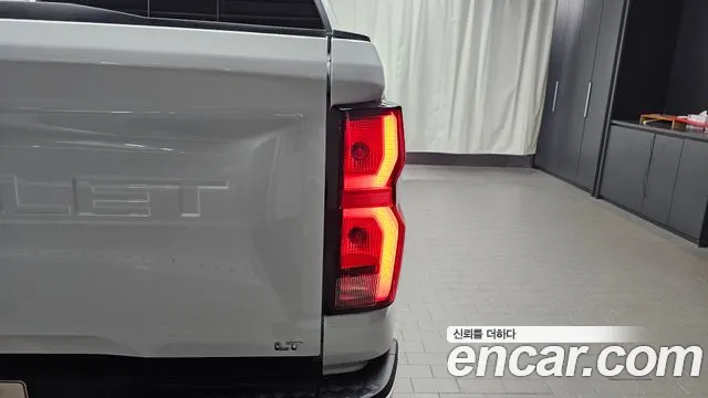Chevrolet Colorado 2023 thumb 7
