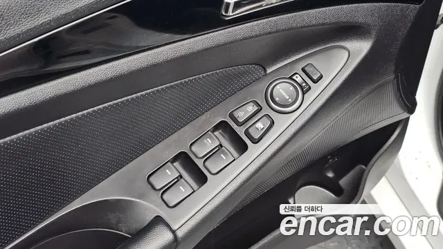 Hyundai Sonata 2010 thumb 2