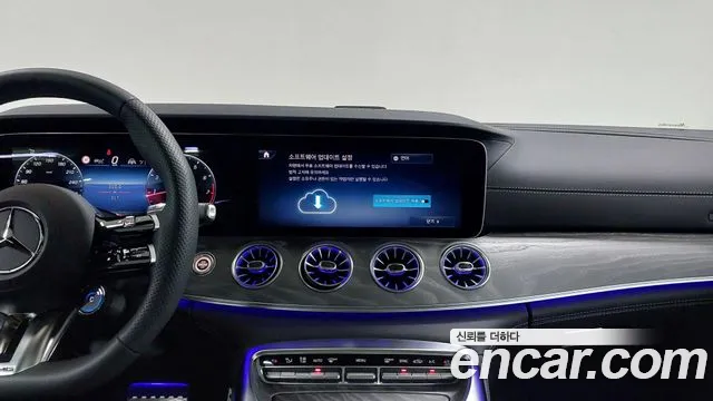 Mercedes-Benz AMG GT 2025 thumb 5