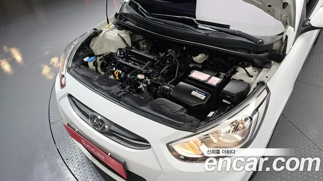 Hyundai Accent 2016 thumb 4