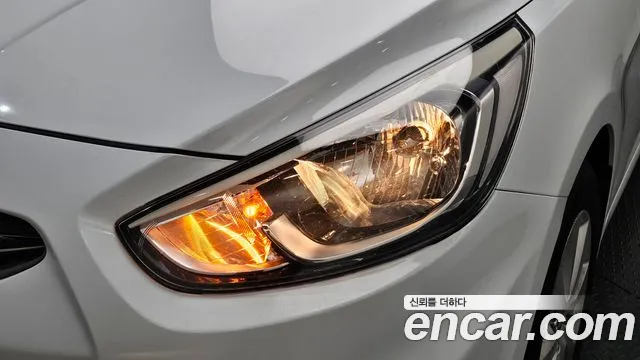 Hyundai Accent 2016 thumb 2