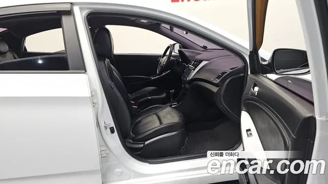 Hyundai Accent 2016 thumb 10