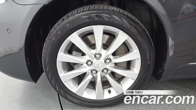 Lexus LS 2010 thumb 7