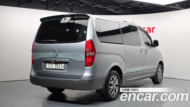Hyundai Staria 2015 thumb 2