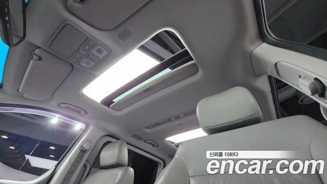 Hyundai Staria 2015 thumb 11