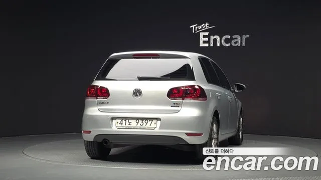 Volkswagen Golf 2012 thumb 2