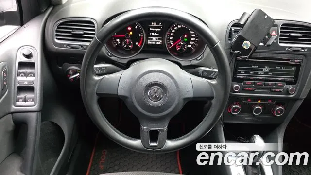 Volkswagen Golf 2012 thumb 12