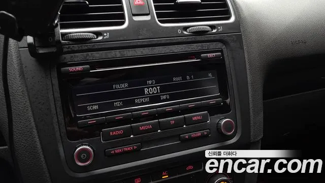 Volkswagen Golf 2012 thumb 8