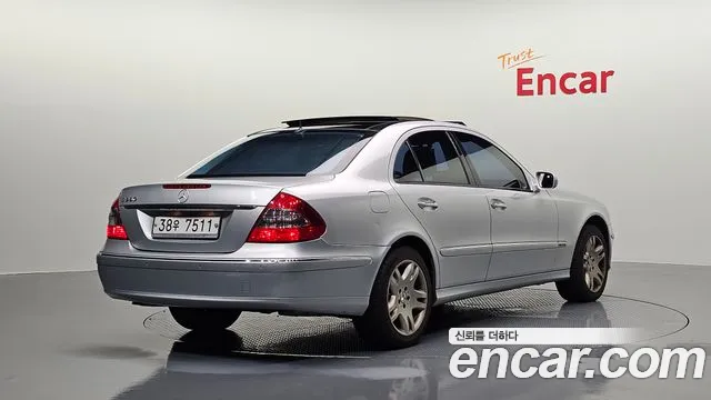 Mercedes-Benz E-Класс 2007 thumb 3