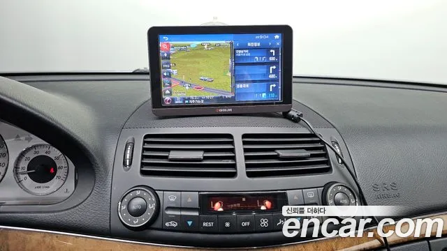 Mercedes-Benz E-Класс 2007 thumb 9