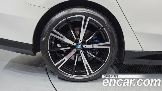 BMW 5 серии 2024 thumb 6