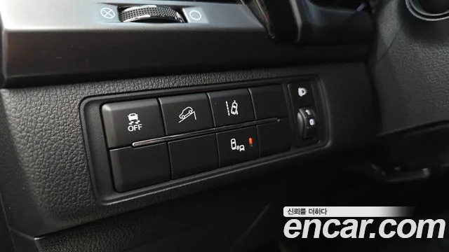 KGM Rexton 2021 thumb 11