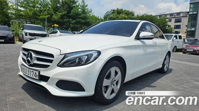 Mercedes-Benz C-Class 2017 thumb 10